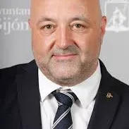 Guzman	Pendas Molina