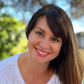 Elena	Gomis-Boix