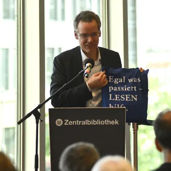 Dr. David Klein
