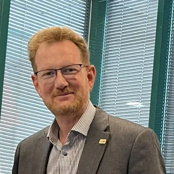 Ferenc	Csák